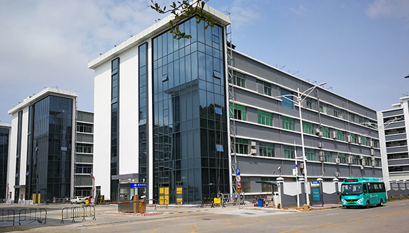 新华镇智慧园区幕墙维修